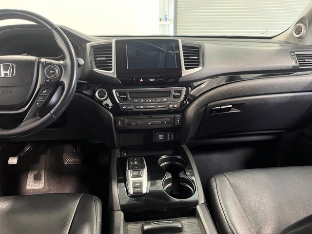 Used 2017 Honda Pilot Touring image 21