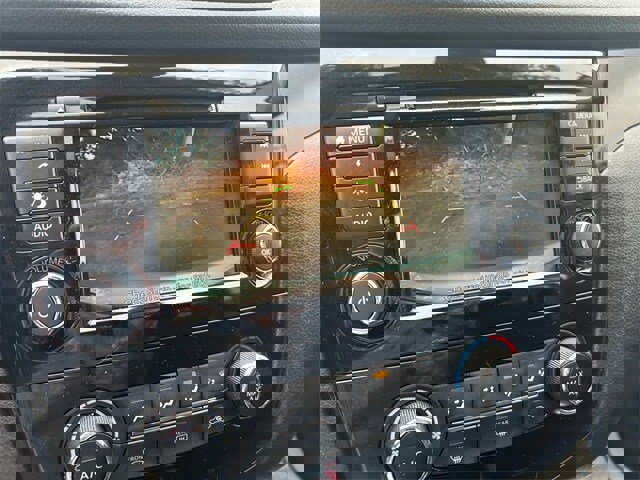 Used 2020 Nissan Rogue Sport S image 17