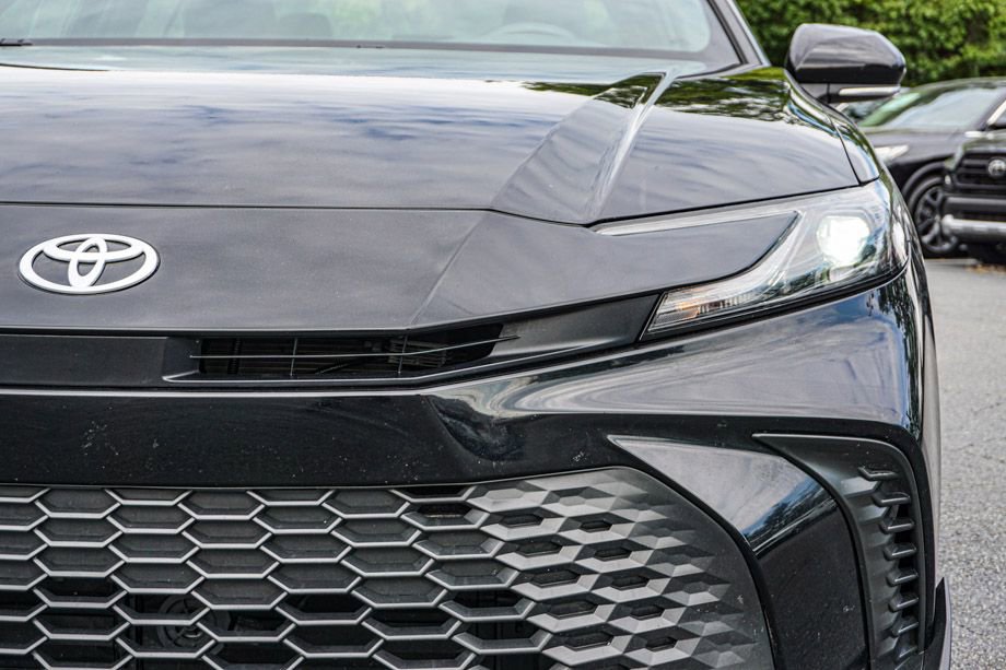 Used 2025 Toyota Camry SE image 10