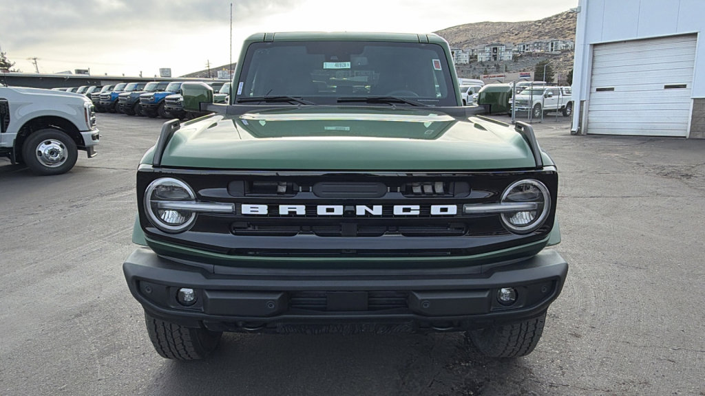 New 2025 Ford Bronco Outer Banks image 8