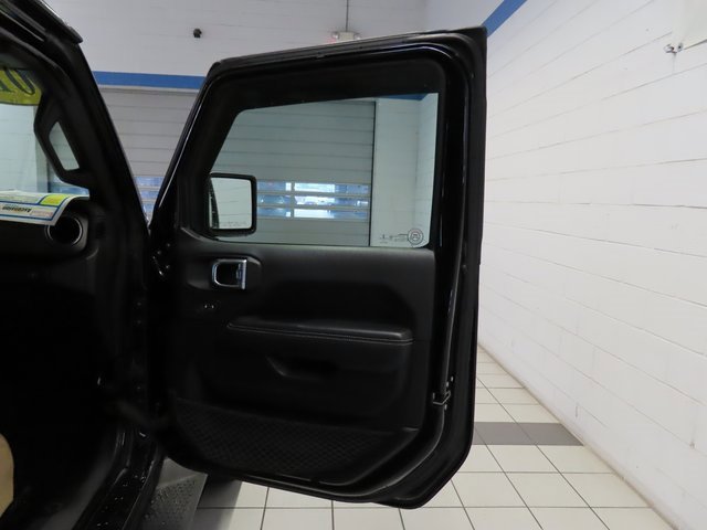 Used 2018 Jeep Wrangler Unlimited Rubicon image 25