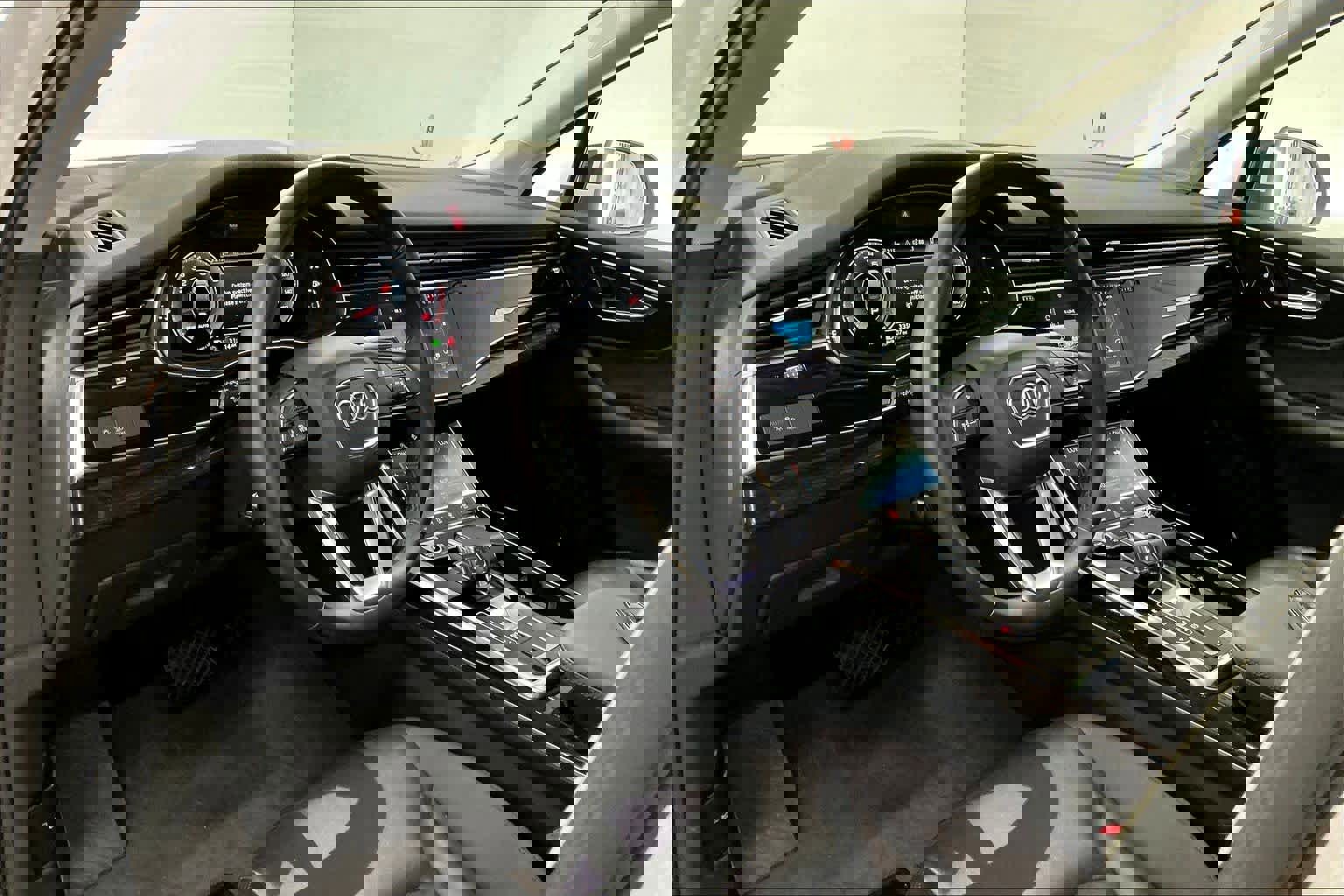 Used 2022 Audi Q7 Premium Plus w/ Premium Plus Package image 16