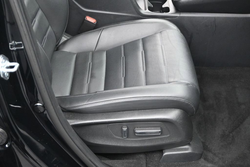 Used 2025 Honda CR-V EX-L image 10