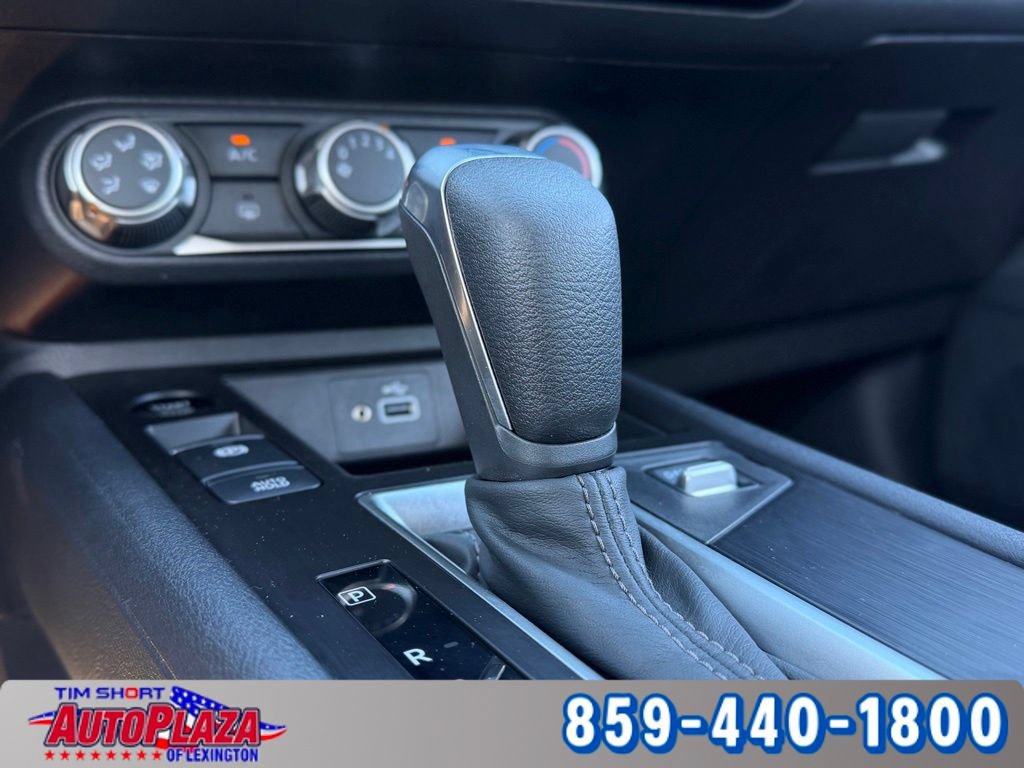 Used 2025 Nissan Kicks S AWD/4WD image 18