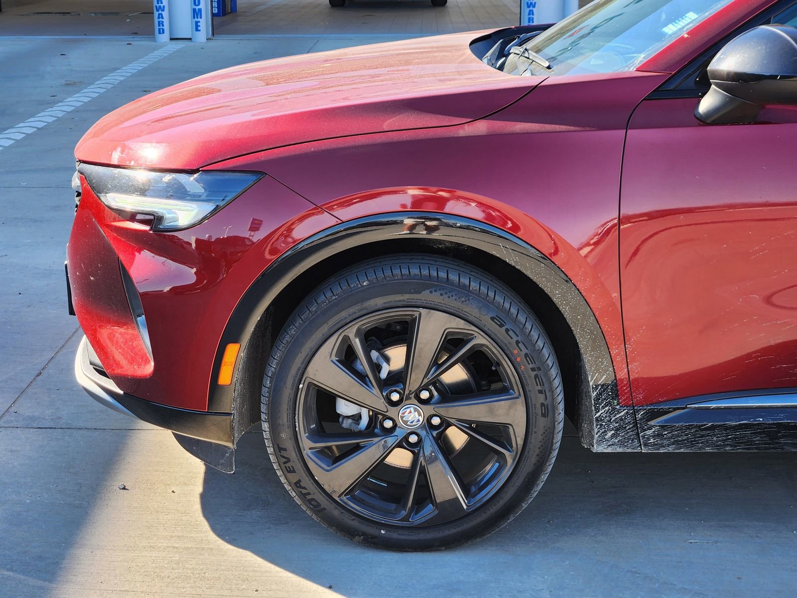 Used 2023 Buick Envision Essence w/ Sport Touring Package image 10