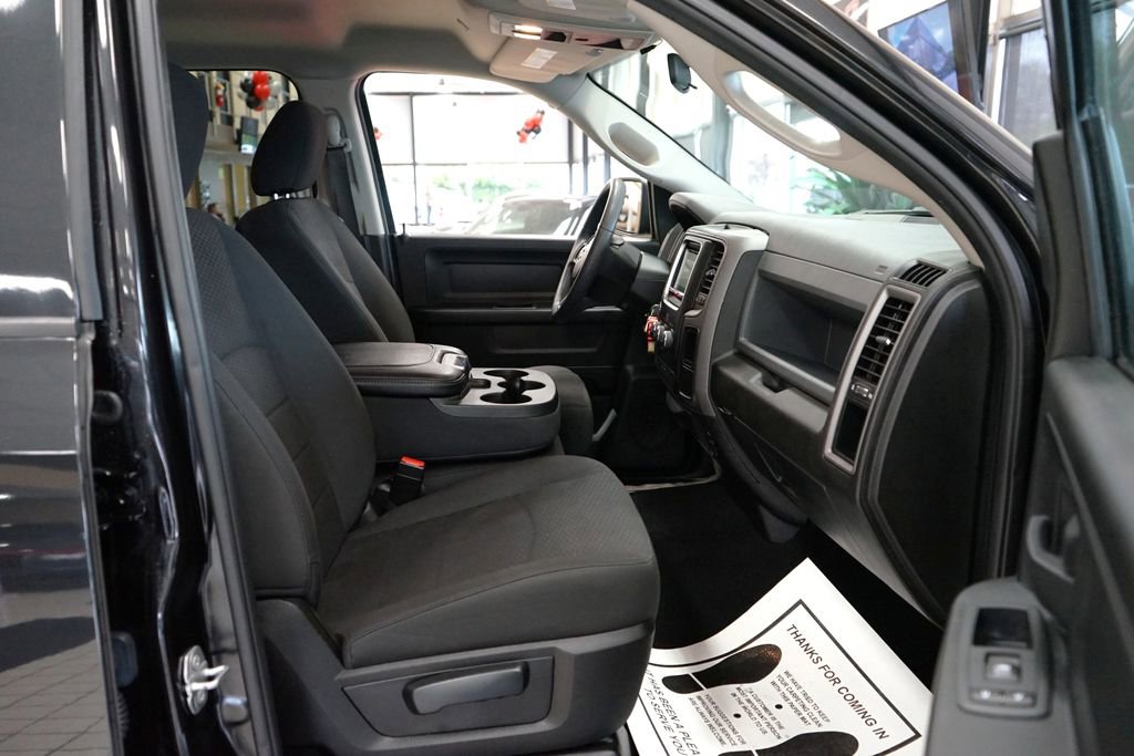 Used 2019 RAM 1500 Express w/ Express Value Package AWD/4WD image 39