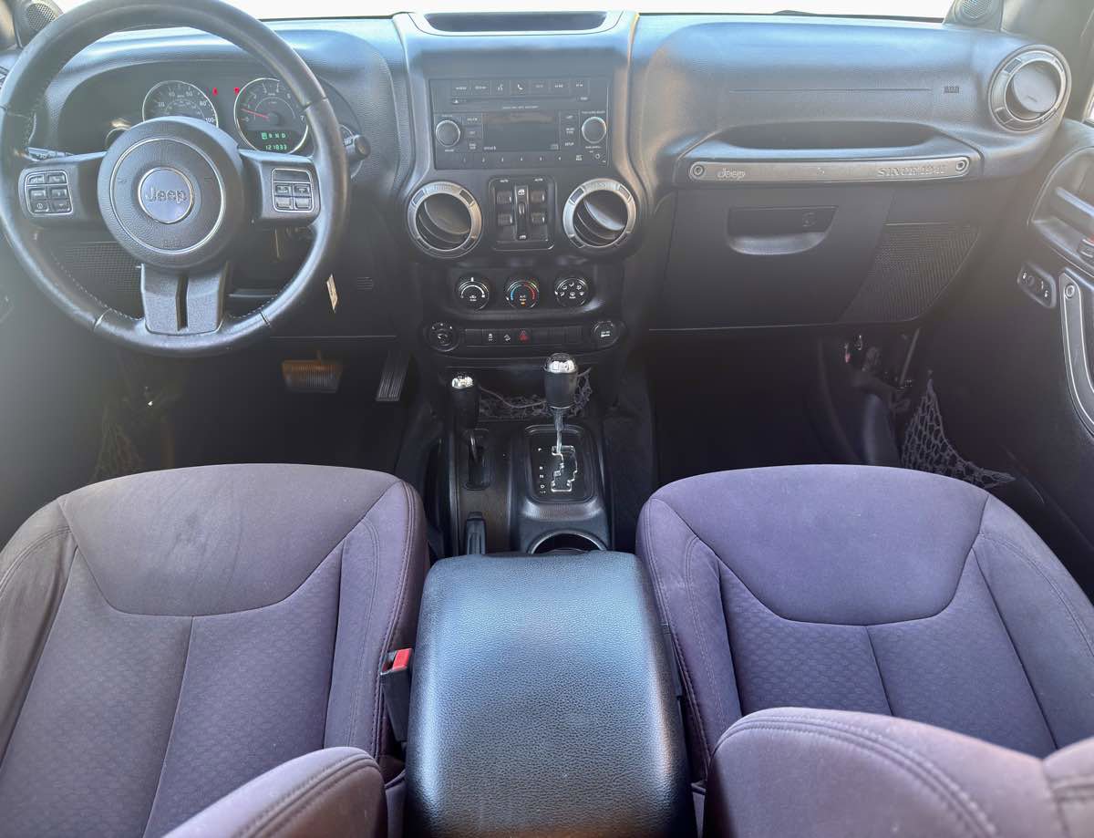 Used 2013 Jeep Wrangler Unlimited Sport image 20