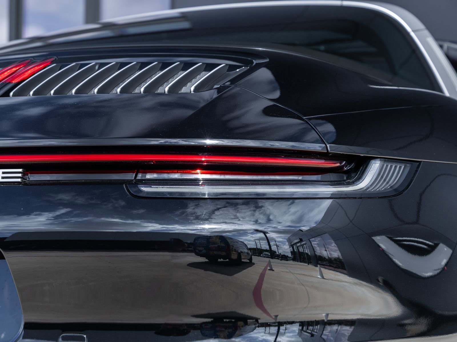 Certified 2024 Porsche 911 Targa 4S image 16