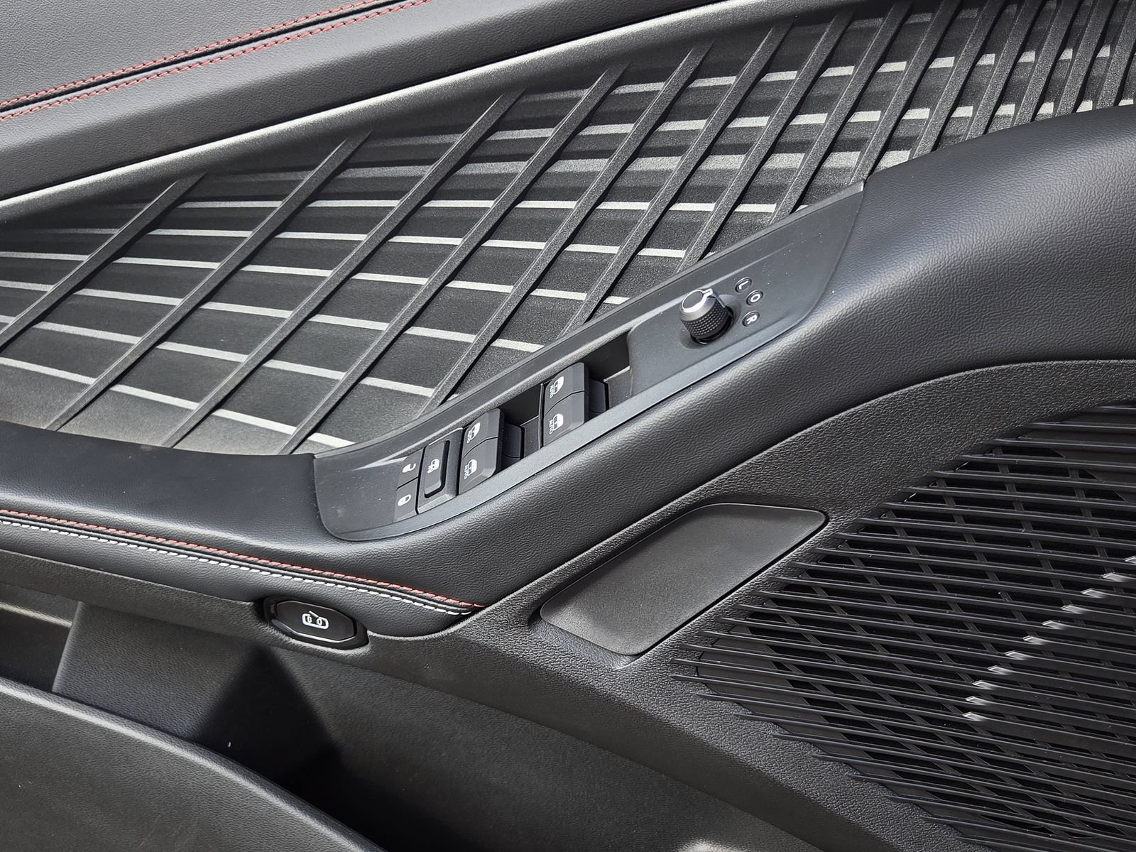 New 2026 Dodge Charger R/T AWD/4WD image 16