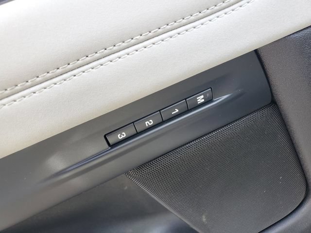 Used 2020 Land Rover Range Rover Evoque First Edition AWD/4WD image 12