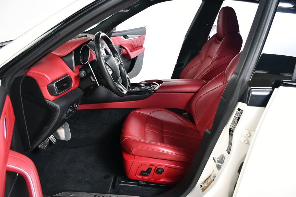 Used 2020 Maserati Levante GranSport image 29