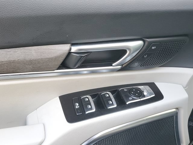 Certified 2022 Kia Telluride SX w/ Towing Package AWD/4WD image 19