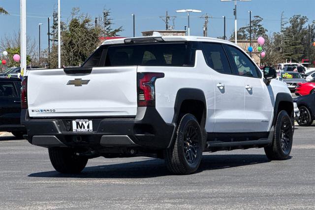 New 2026 Chevrolet Silverado EV LT image 4