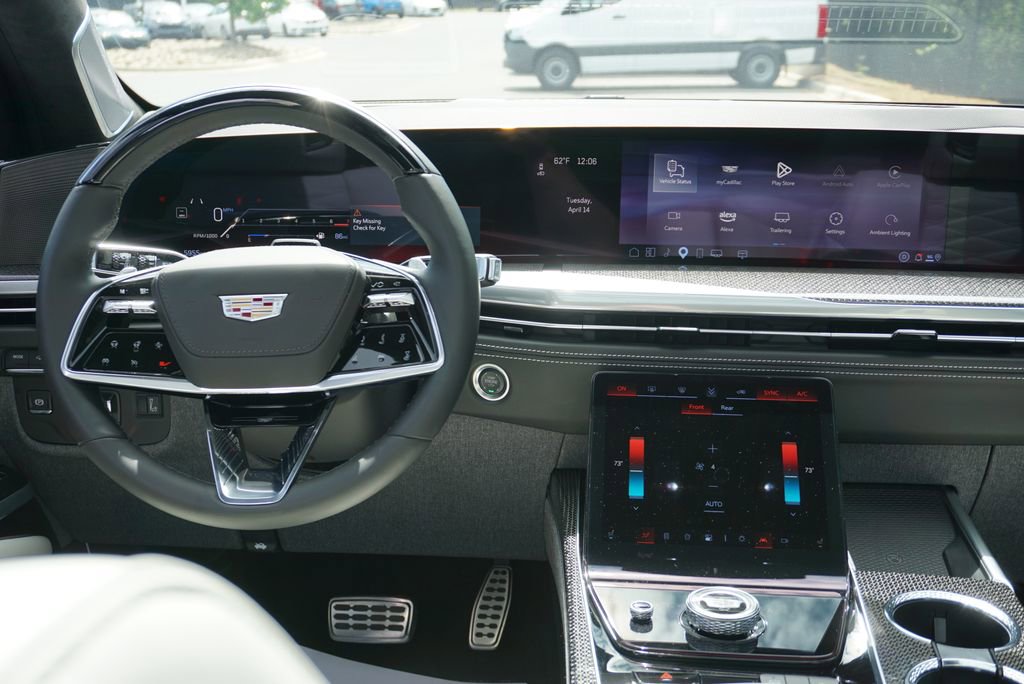 Used 2025 Cadillac Escalade ESV V image 45