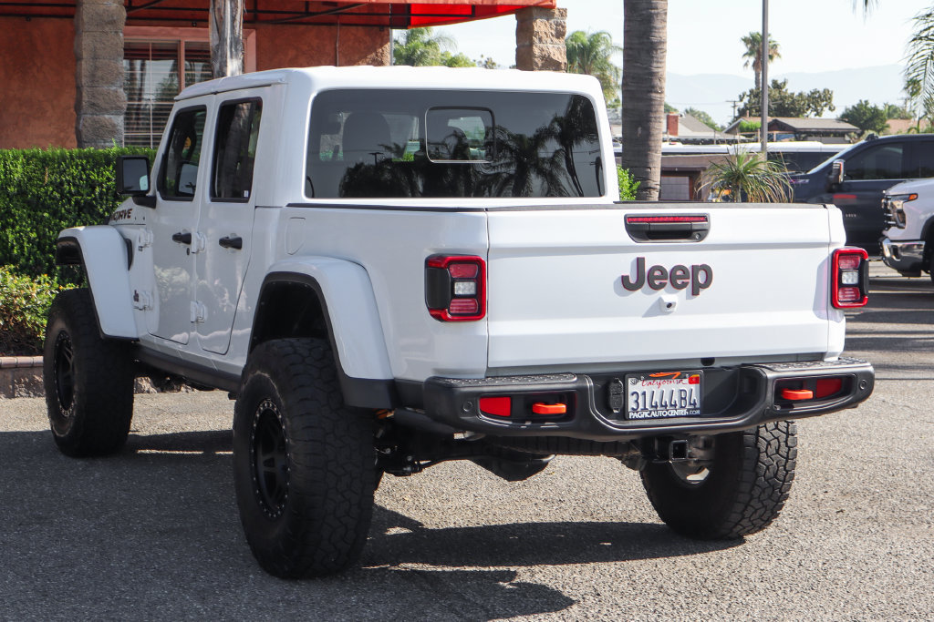 Used 2024 Jeep Gladiator Mojave AWD/4WD image 6