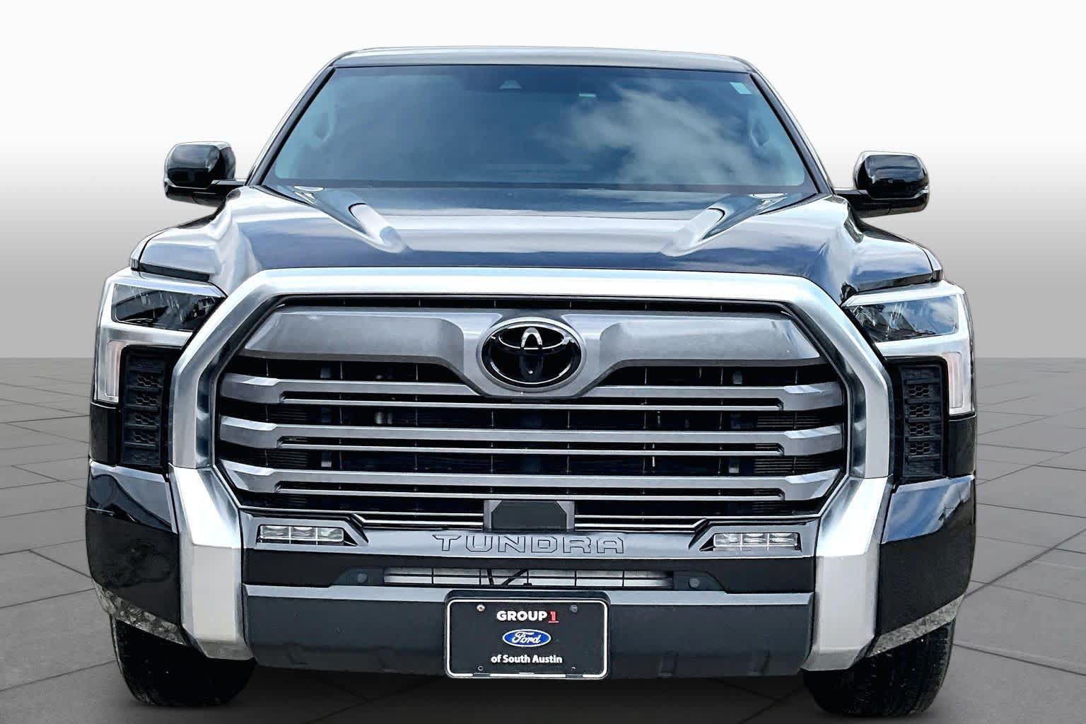 Used 2024 Toyota Tundra Limited w/ Power Package AWD/4WD image 4