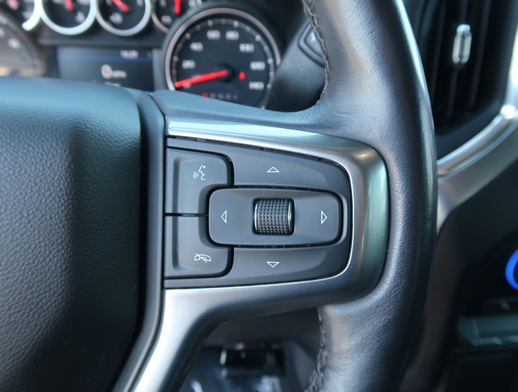 Used 2020 Chevrolet Silverado 1500 LT Trail Boss AWD/4WD image 22