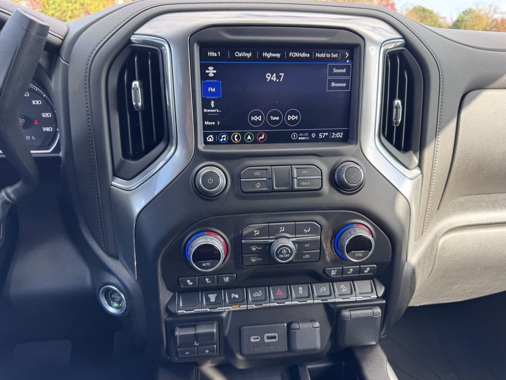 Used 2022 Chevrolet Silverado 2500 LTZ w/ LTZ Convenience Package image 33