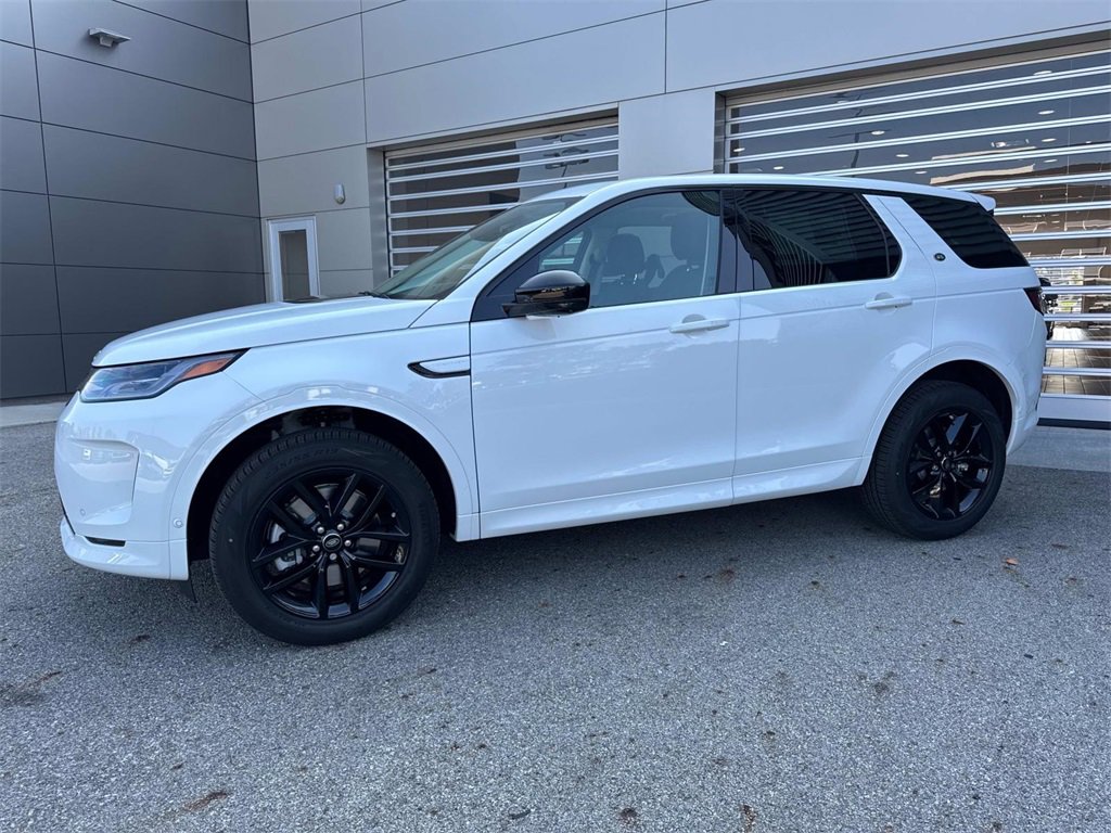 New 2025 Land Rover Discovery Sport S image 3