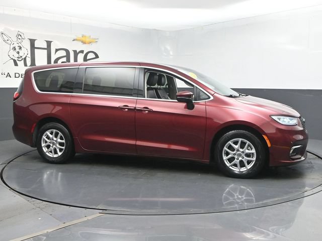 Used 2023 Chrysler Pacifica Touring-L