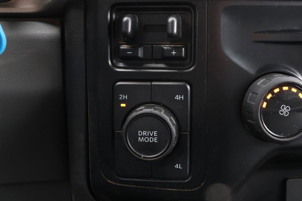 Used 2024 Ford F550 4x4 Crew Cab Super Duty image 22