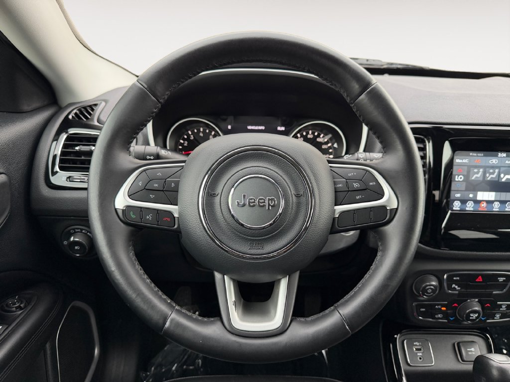 Used 2019 Jeep Compass Latitude FWD image 23