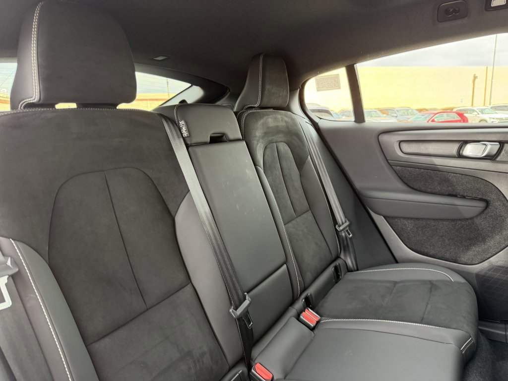 Used 2024 Volvo C40 P8 Recharge Ultimate w/ Protection Package Premier image 39