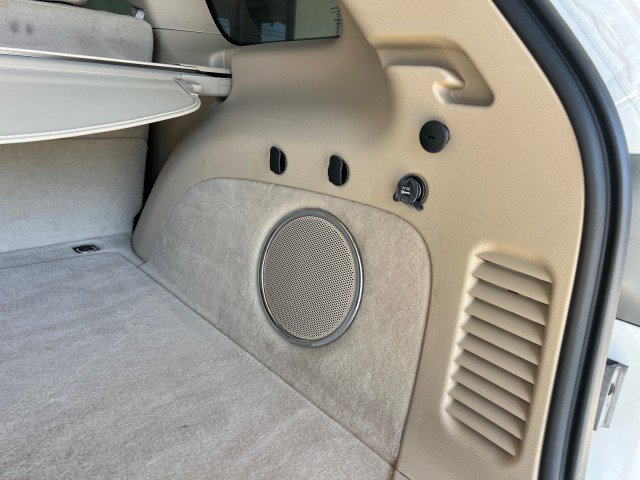 Used 2018 Jeep Grand Cherokee Overland RWD image 38