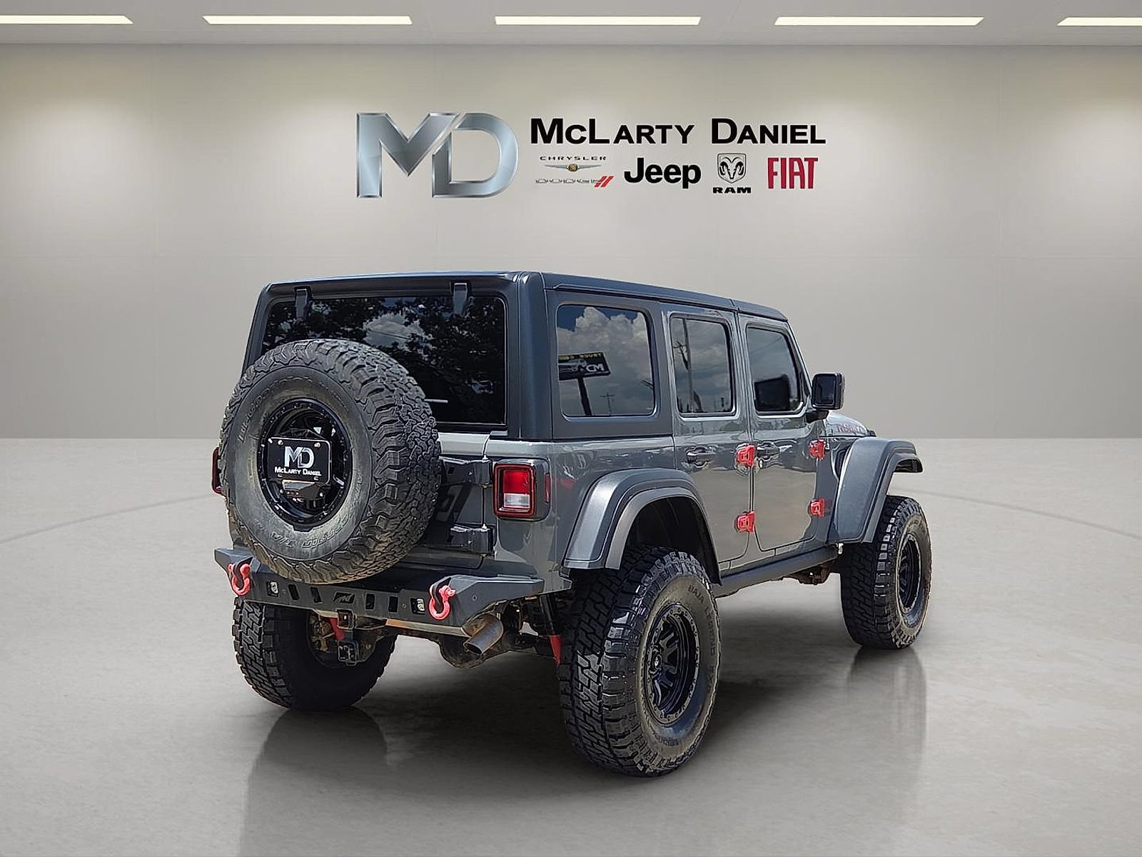 Used 2022 Jeep Wrangler Unlimited Rubicon w/ Cold Weather Group AWD/4WD image 5