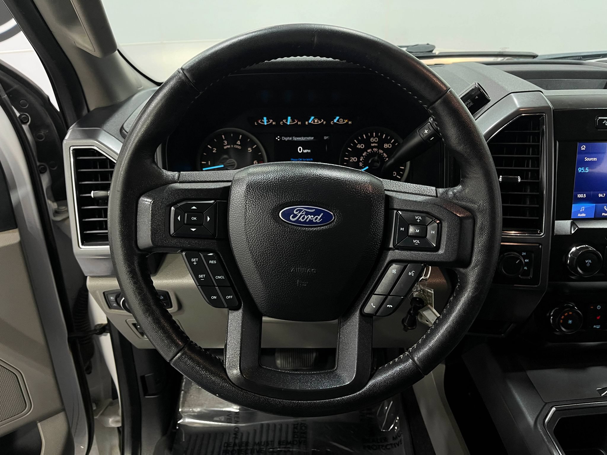 Used 2019 Ford F150 XLT w/ Equipment Group 302A Luxury AWD/4WD image 21