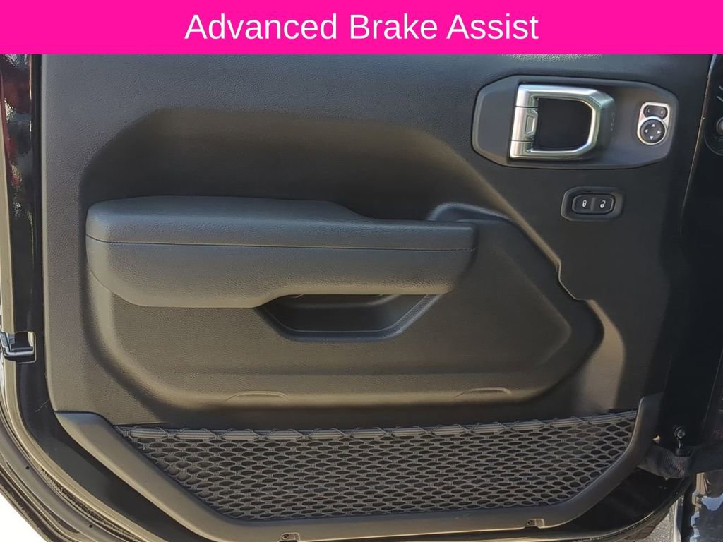 Used 2025 Jeep Wrangler Sport image 13