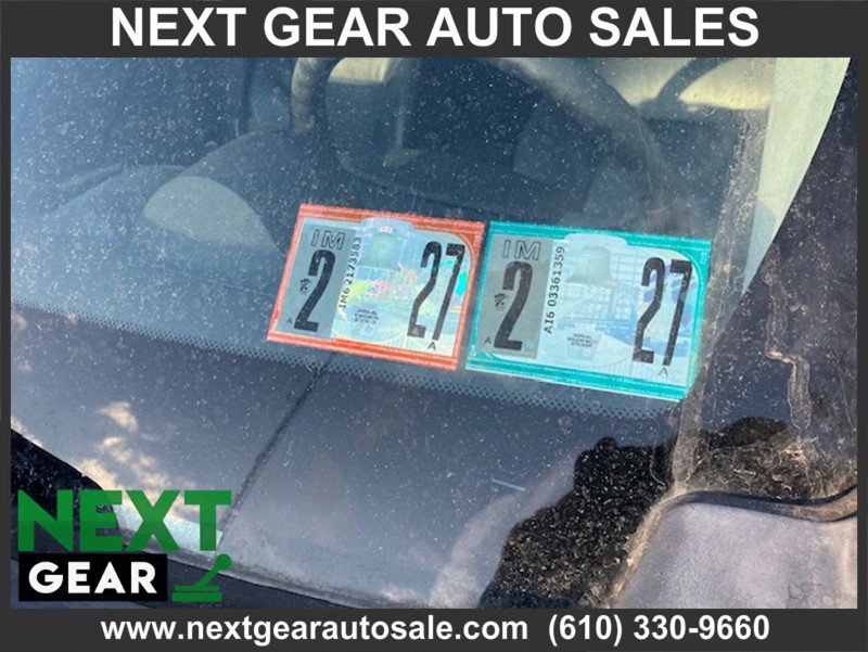 Used 2009 Dodge Nitro R/T image 6