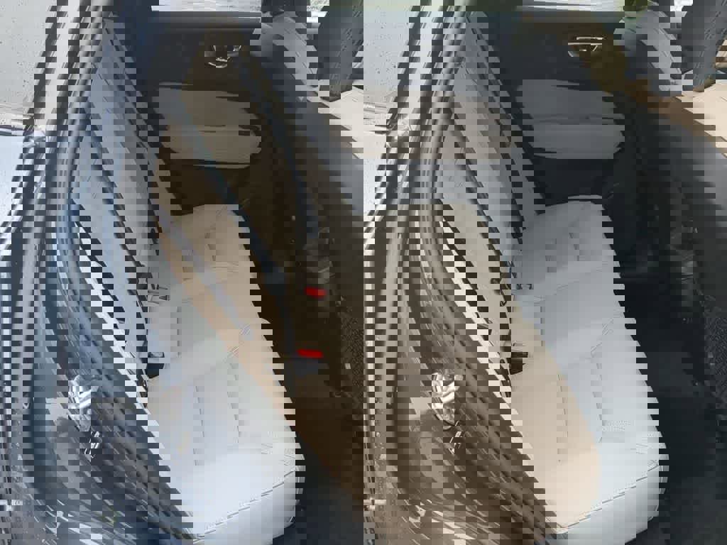 Used 2026 Volvo XC60 B5 Plus w/ Protection Package Premier image 19