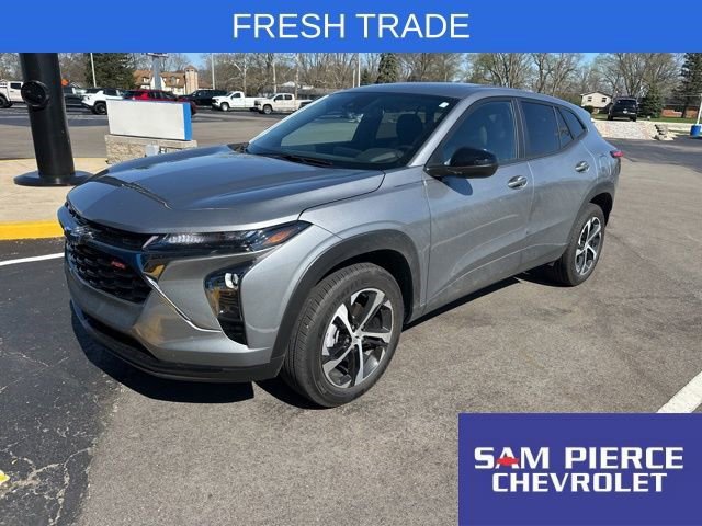 Certified 2025 Chevrolet Trax RS image 1
