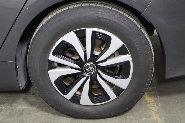 Used 2019 Toyota Prius Prime Premium image 40