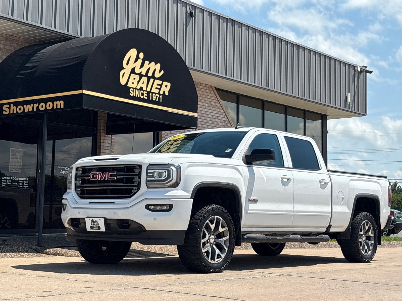 Used 2017 GMC Sierra 1500 SLT