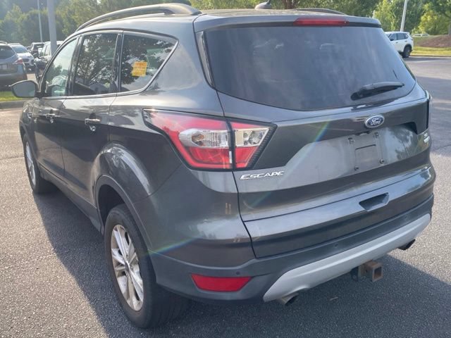Used 2017 Ford Escape SE w/ Equipment Group 201A AWD/4WD image 3