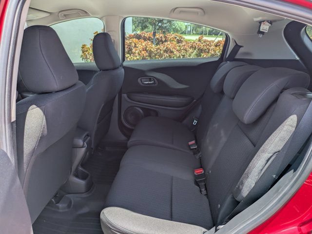 Used 2018 Honda HR-V LX image 13