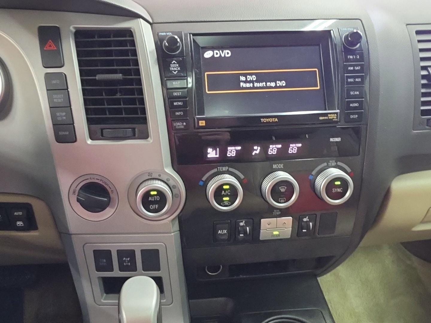 Used 2008 Toyota Sequoia Limited AWD/4WD image 10