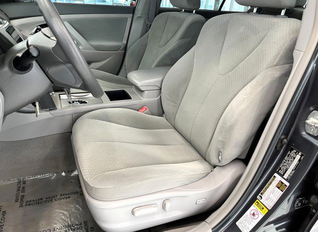 Used 2009 Toyota Camry LE image 10