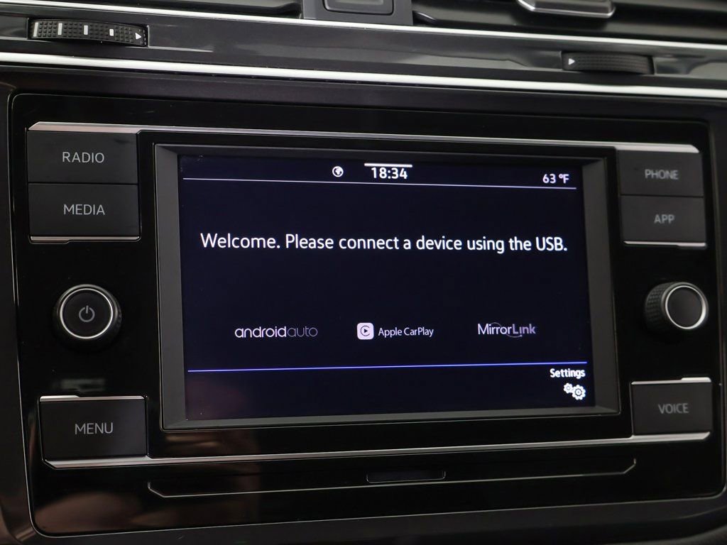 Used 2023 Volkswagen Tiguan S image 43