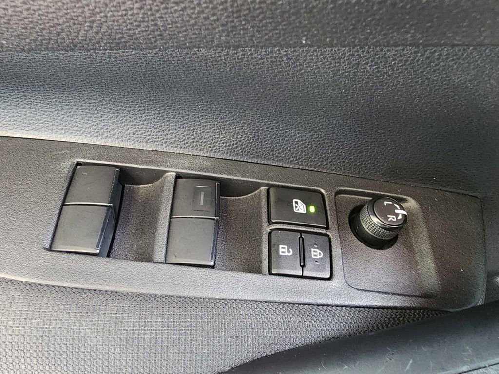 Used 2024 Toyota Corolla LE FWD image 15