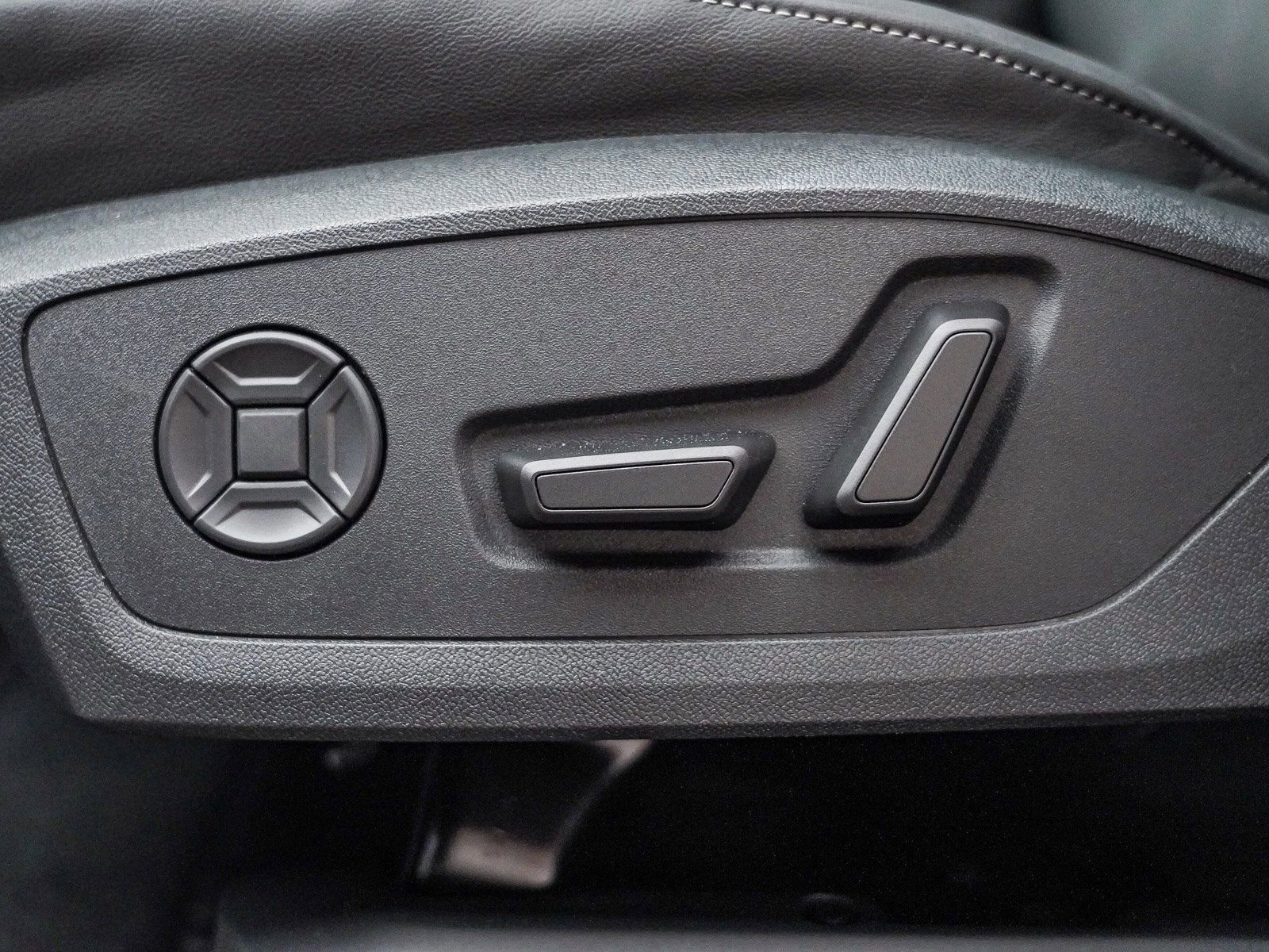 New 2025 Audi Q6 e-tron Premium AWD/4WD image 25