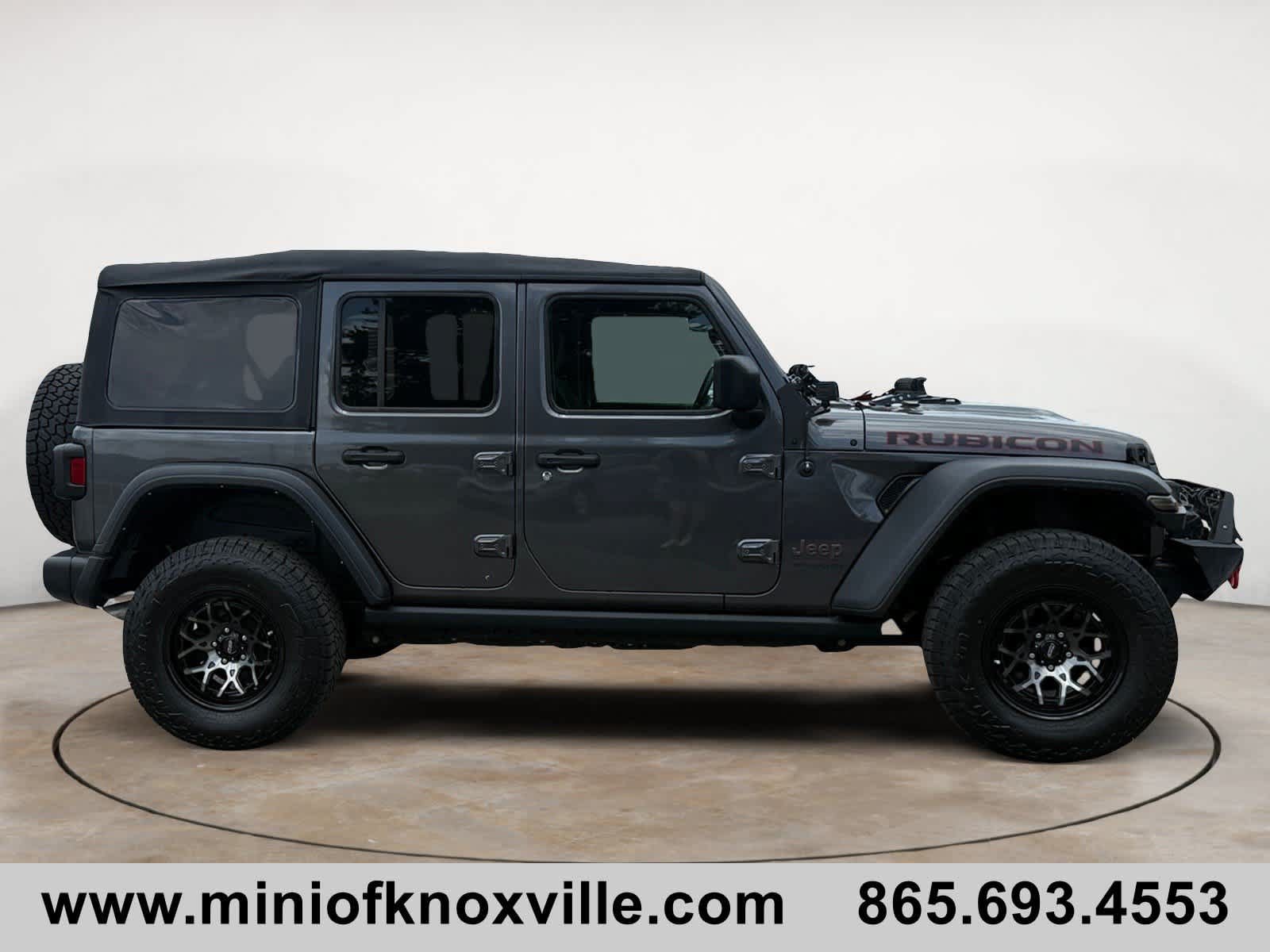 Used 2022 Jeep Wrangler Unlimited Rubicon AWD/4WD image 2
