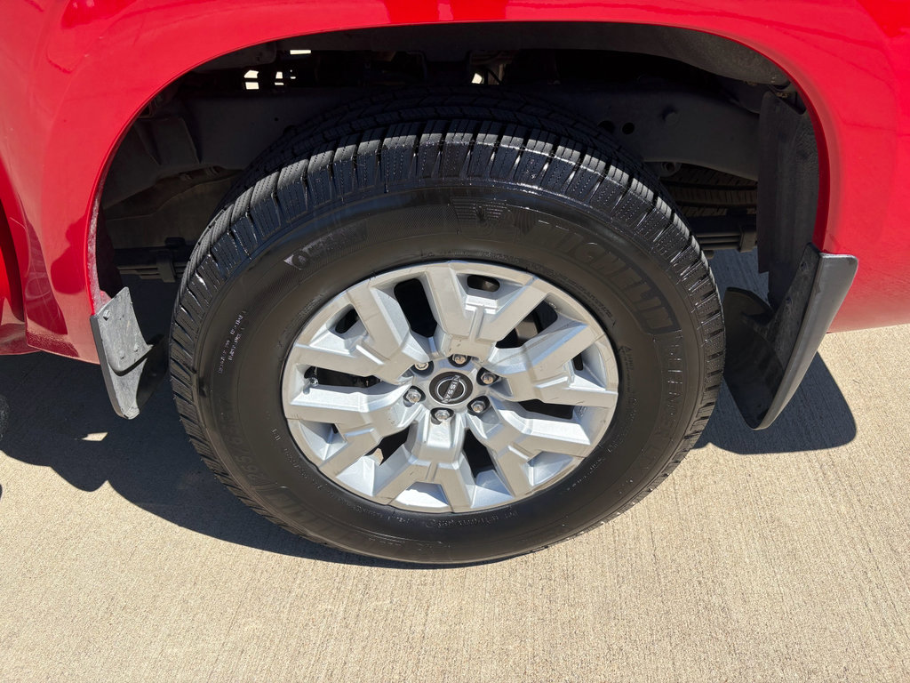 Used 2022 Nissan Frontier SV image 33