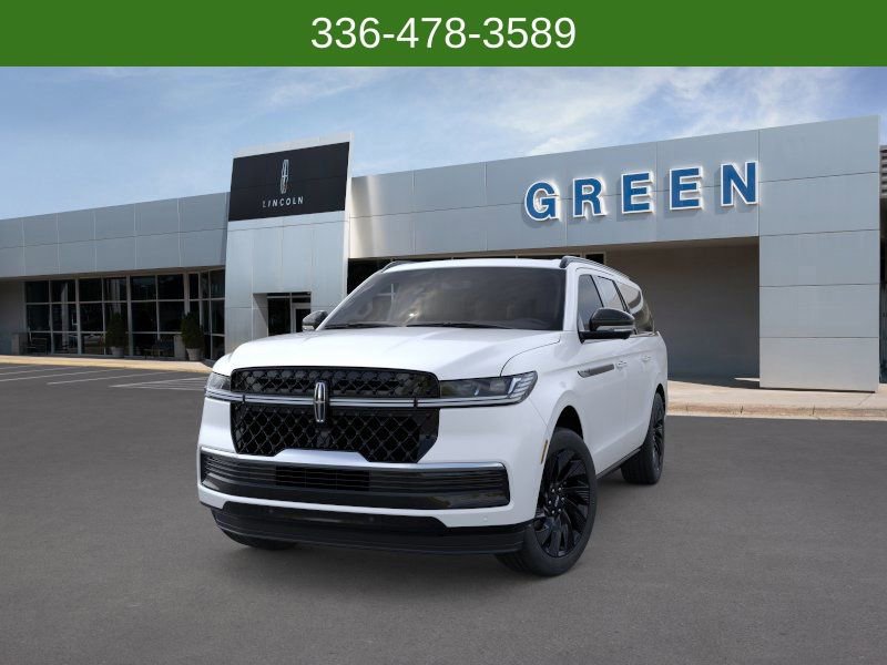 New 2026 Lincoln Navigator L Reserve w/ Jet Appearance Package AWD/4WD image 2