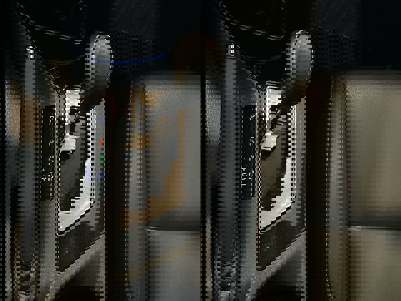 Used 2017 Toyota RAV4 SE w/ Advanced Technology Package image 20