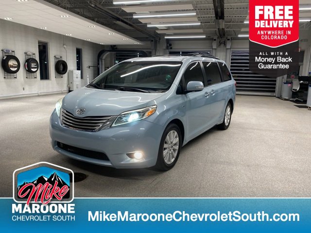 Used 2017 Toyota Sienna Limited image 1
