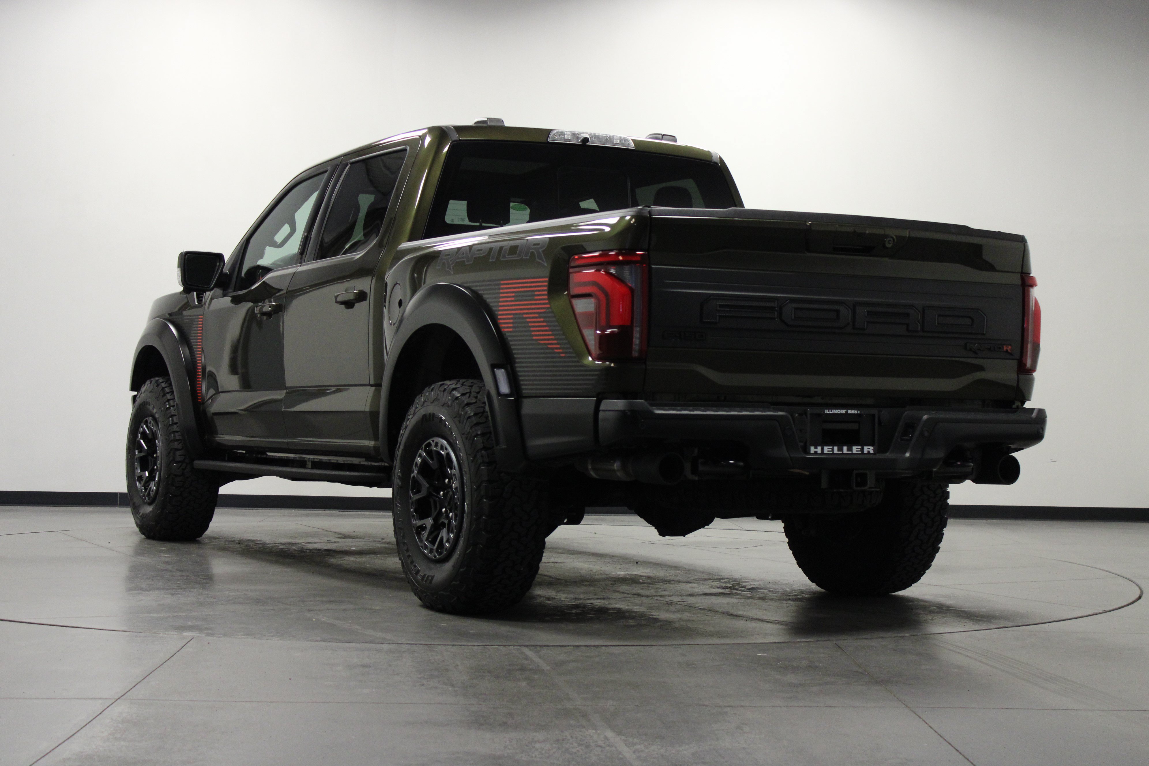 Used 2025 Ford F150 Raptor w/ Equipment Group 803A Raptor R AWD/4WD image 6