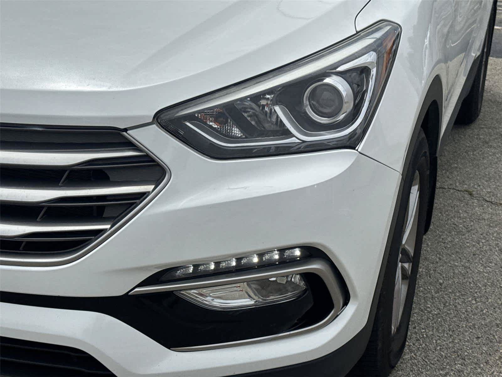 Used 2017 Hyundai Santa Fe Sport AWD/4WD image 9